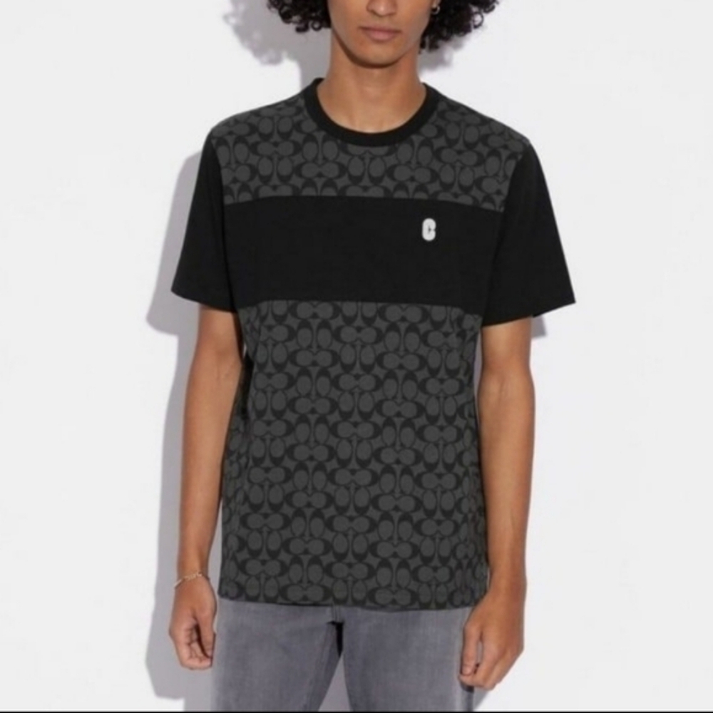 Coach Men's Black and Gray Logo Tee